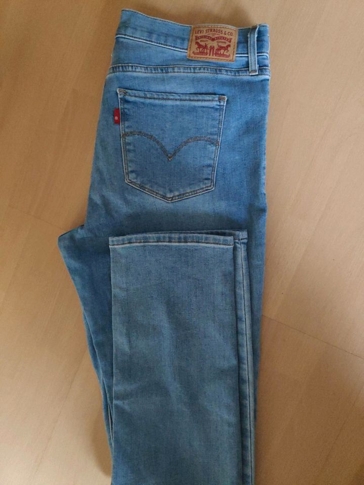 Levi's Jeans W31 L34 neuw in Alfter