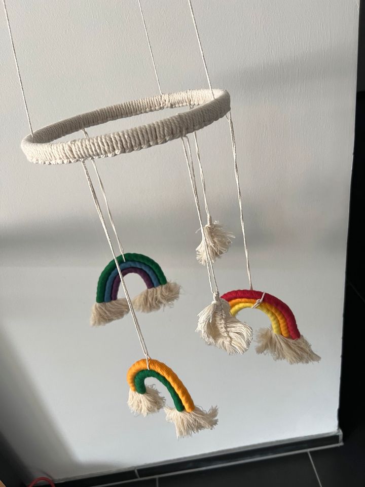 Baby Mobile Regenbogen Makramee Geschenk Geburt in Mannheim