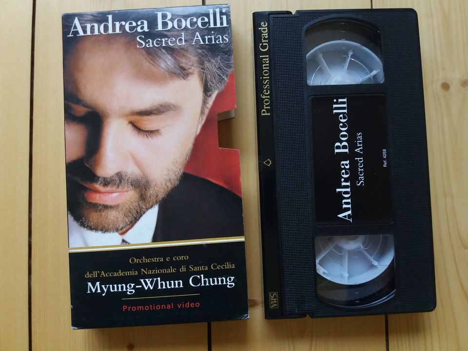 Andrea Bocelli "Sacred Arias" Geschenk-Set CD/VHS-Video/Heft, rar in Braunschweig