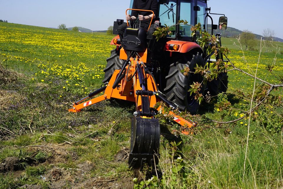 DIGGER BA 13 Heckbagger /Anbaubagger für Traktor inkl. Schaufel in Schmallenberg