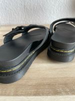 *NEU* Schuhe, Sandalen Schwarz mit gelber Naht Gr. 39+40 Nordrhein-Westfalen - Ratingen Vorschau