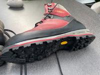 Wanderschuhe Lowa Mountain Exoert gr 9,5 steigeisenfest Hessen - Seligenstadt Vorschau