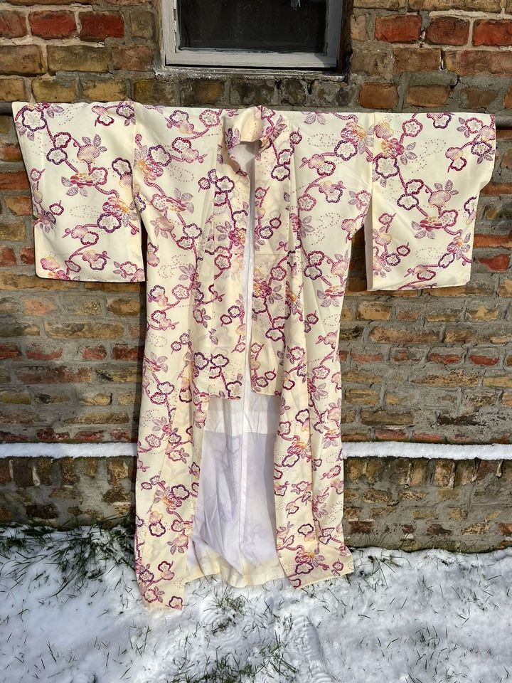 Handgenähter Kimono aus Japan / Vintage / Haori in Berlin