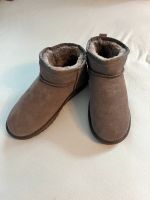 Graue flauschige Winterstiefel *NEU* Hessen - Mörlenbach Vorschau