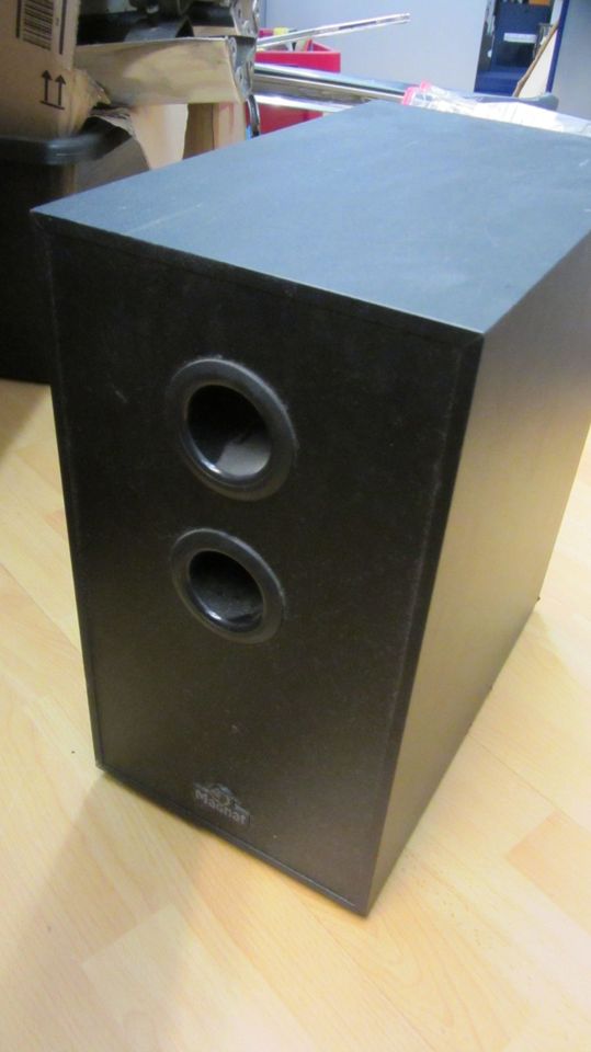 Magnat 3 Wege Subwoofer in Langenberg