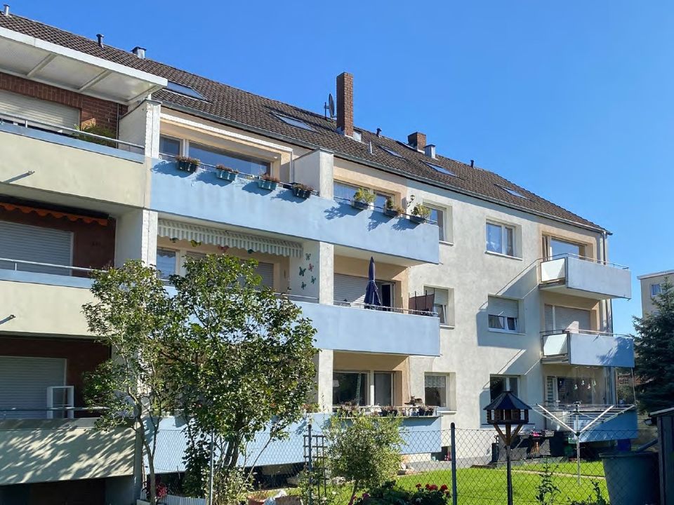 Moderne Eigentumswohnung in gepfelgtem Mehrfamilienhaus in Kerpen. Ab sofort bezugsfrei. in Kerpen