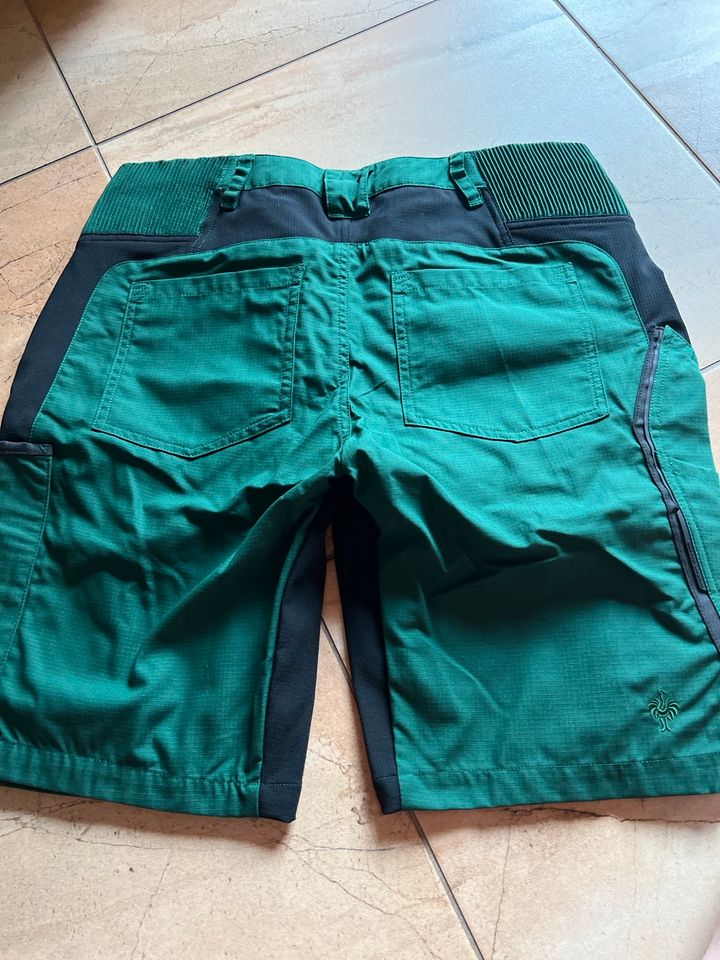 Neue Damenshorts von e.s.Vision Gr.44 in Mittelbach