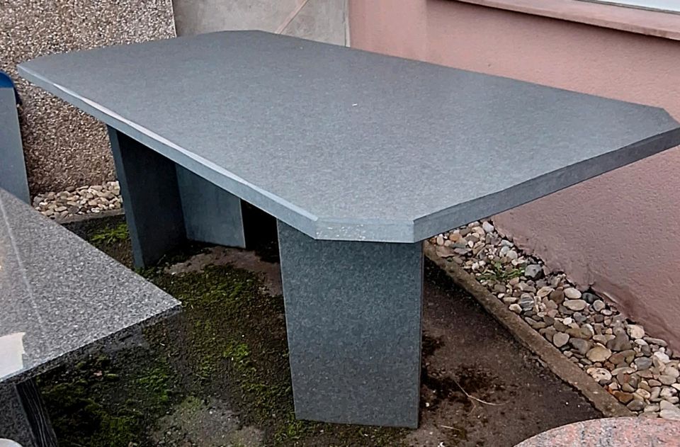 Tisch Granit Nero Assoluto in Wadgassen