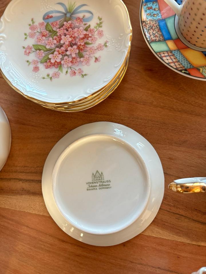 Porzellan Eschenbach, Bavaria, Vohenstrauss Sammeltassen, Teller in Burbach