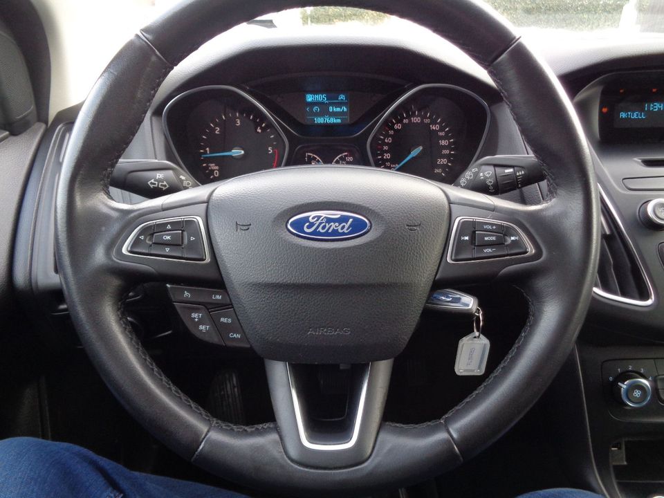 Ford Focus TDCI/1.Hand/Autom/100.000km/Scheckh./TOP in Möser