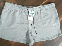 Nike XL 42 Damen Shorts kurze Hose NEU Niedersachsen - Nienburg (Weser) Vorschau