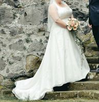 Brautkleid / Hochzeitskleid Größe 44/46 für kleine Frauen Hessen - Grebenau Vorschau