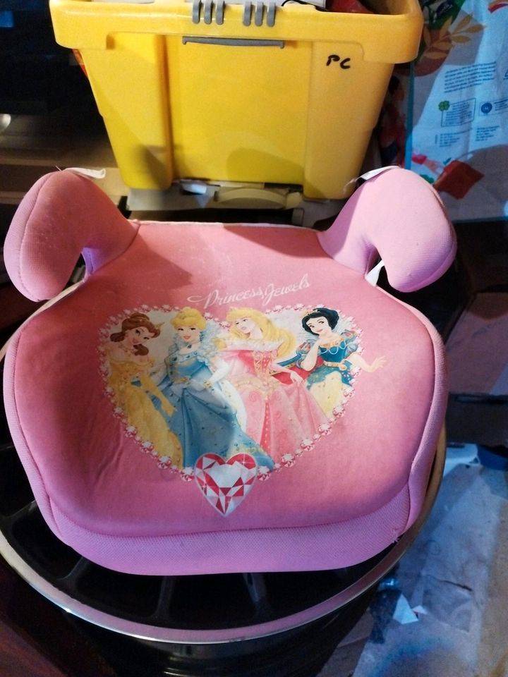 Sitzerhöhung 15-36 kg Disney princess in Mauritz