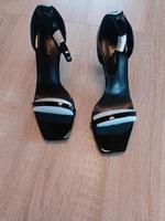 High Heels  Größe 40    Absatzhöhe  8cm Bayern - Obergünzburg Vorschau