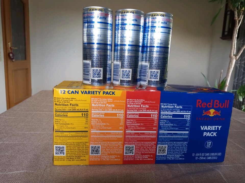 Red Bull Dosen in Bernstadt auf dem Eigen