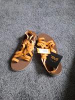 Sandalen "Teva" Gr. 38 NEU Mecklenburg-Vorpommern - Neubrandenburg Vorschau
