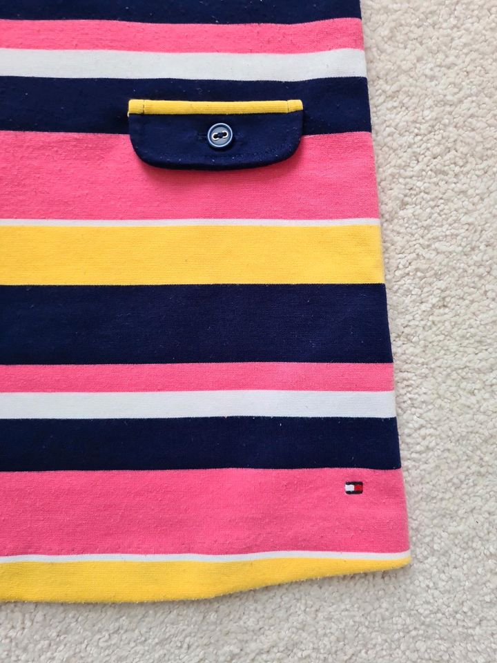 Tommy Hilfiger Kleid in ca. 92 in Meppen