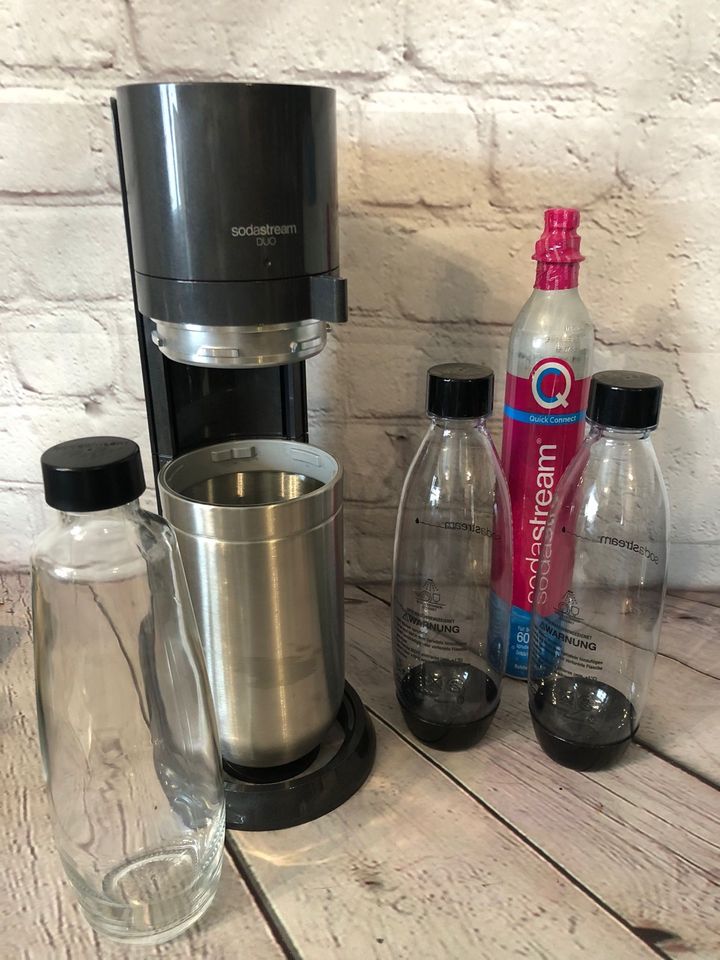 Sodastream DUO Wassersprudler incl 2 CO2 Flaschen in Rüsselsheim