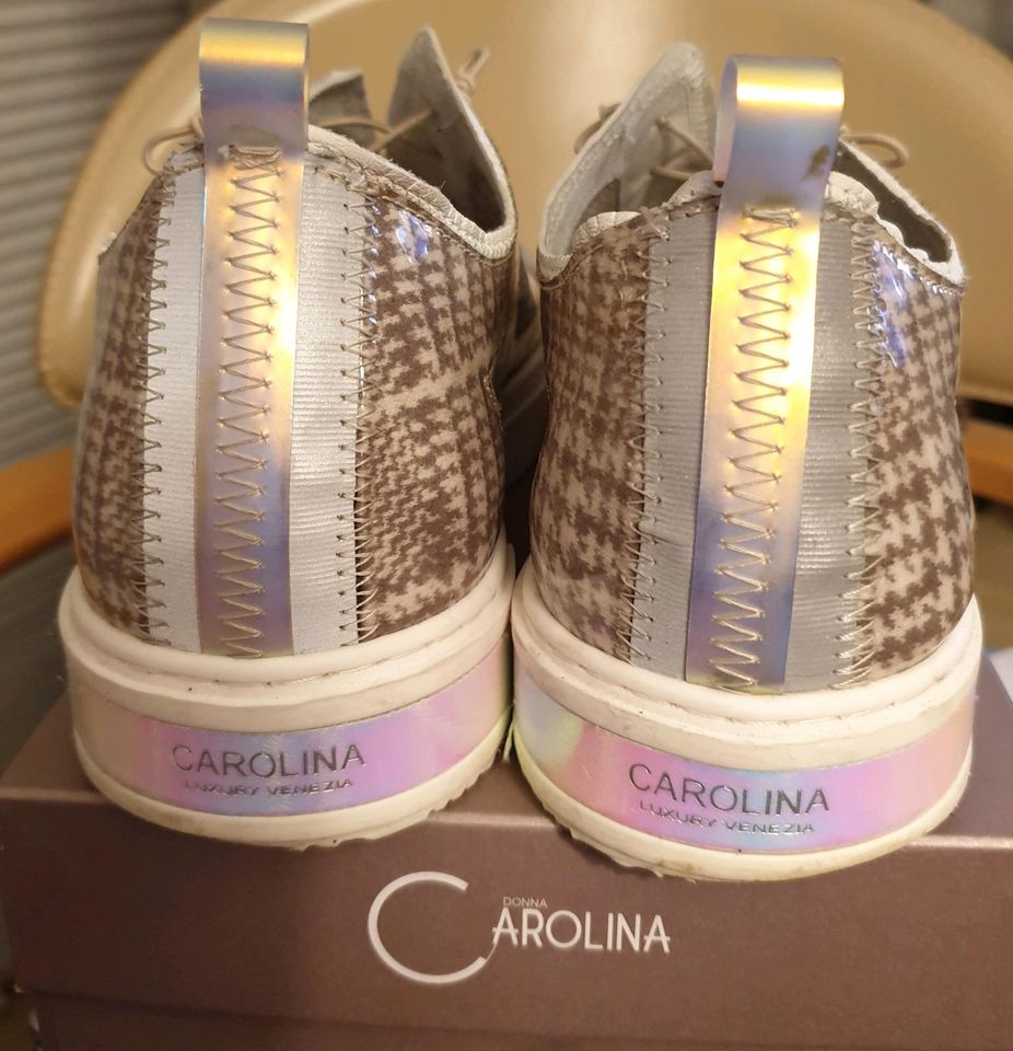 Donna Carolina Sneaker in taupe und weiß in Lünen