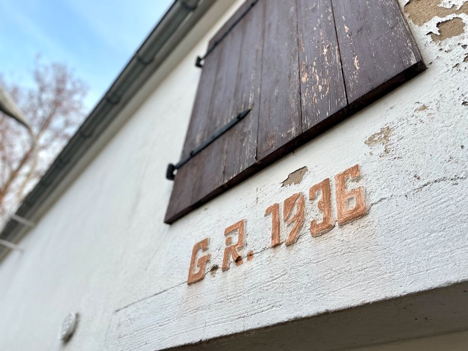 Baugenehmigung für Umbau zum Mehrfamilienhaus mit vier Einheiten, zwei Garagen und Dachterrasse! in Pulsnitz