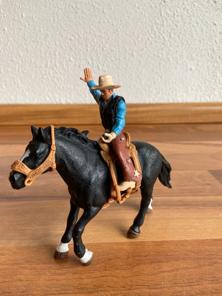 Schleich Pferd Western Reiter / Reiterin in Bruchweiler-Bärenbach