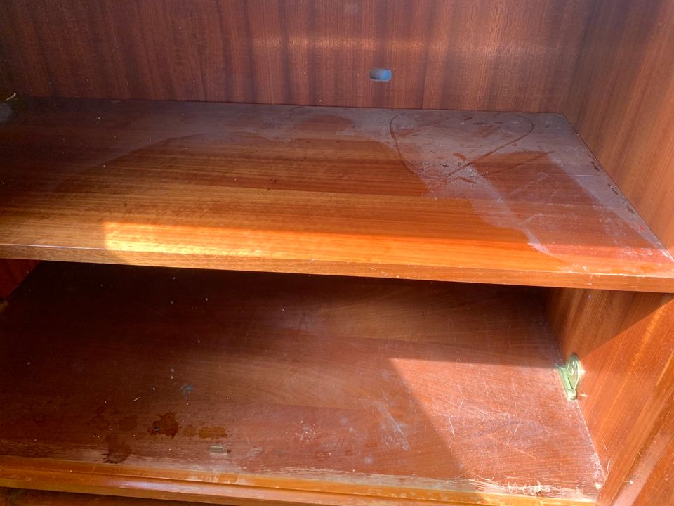 Sideboard, Holz zu verschenken in Bad Pyrmont
