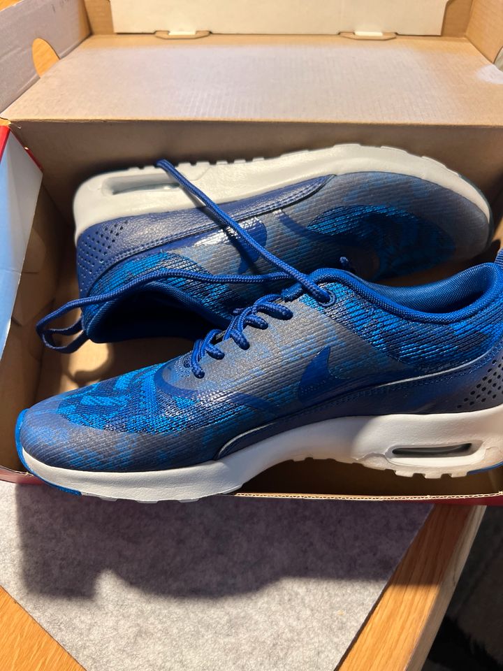 Nike air max Thea kjcrd Gr 38 neu blau in Münchberg