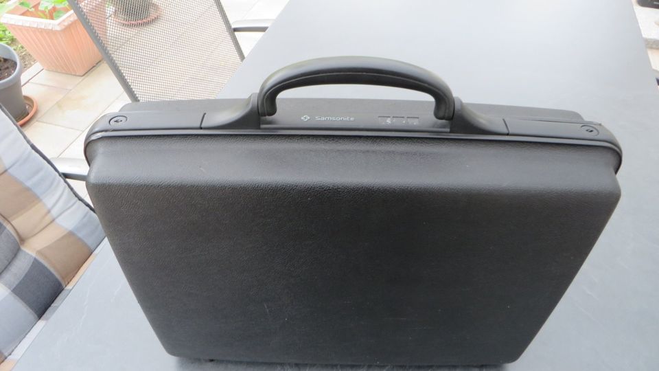 Samsonite Hartschalen-Aktenkoffer, schwarz, schöner Zustand in Hengersberg