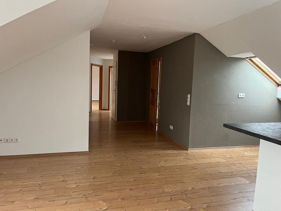 Individuelle 2 Zimmerwohnung im Dachgeschoss in beliebter Wohnlage von Helmstedt in Helmstedt