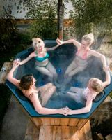 Achteckiger Badezuber Edelstahl Holzofen GFK Acryl Hot Tub Zuber Badefass Whirlpool Pool Sauna Fasssauna Garten Haus Erfurt Grill Kamin Brennholz Tiny House Terrasse Urlaub Ferienhaus Sauna Hochzeit Thüringen - Erfurt Vorschau