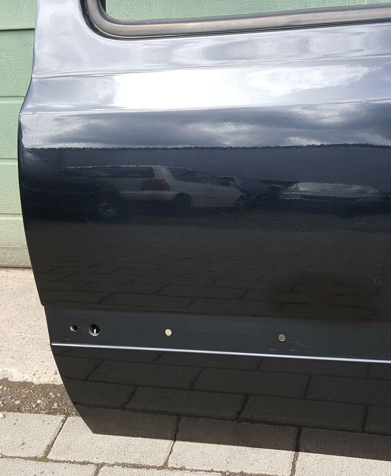 Tür hinten Links VW Golf 3 Limousine Vento 1H 91-98 Schwarz L041 in Ruppach-Goldhausen