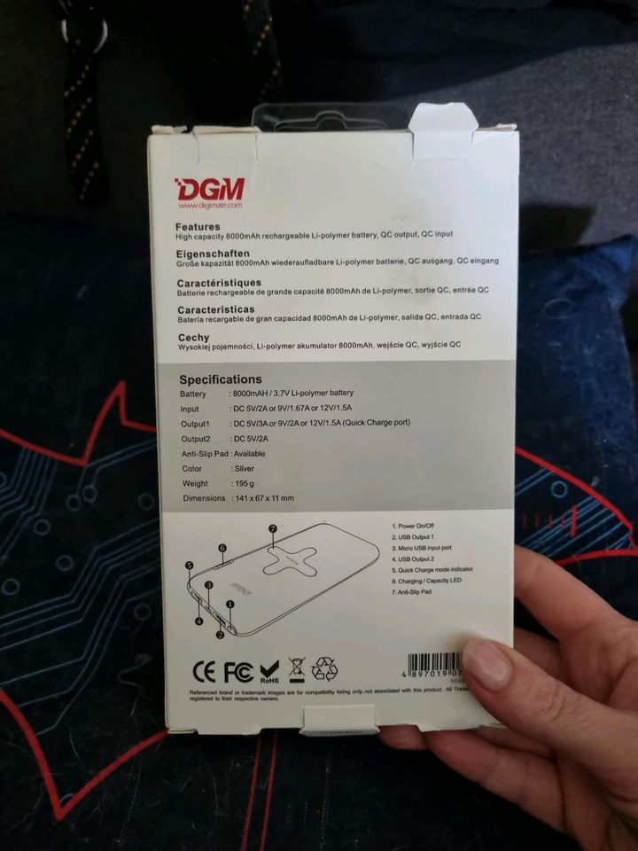 DGM Powerbank Quick Charge 8000 mAh in Rees