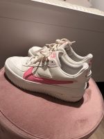 Nike AirForce1 PLT.AF.ORM 38,5 rosa Niedersachsen - Lüneburg Vorschau