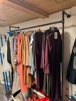 Kleiderstange aus Rohren  industrial-Look 1,55m bis 21.04.24 40€ Nordrhein-Westfalen - Castrop-Rauxel Vorschau
