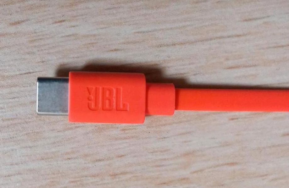 JBL Bluetooth Kopfhörer Ladekabel orange inkl. Adapter NEU in Forchheim