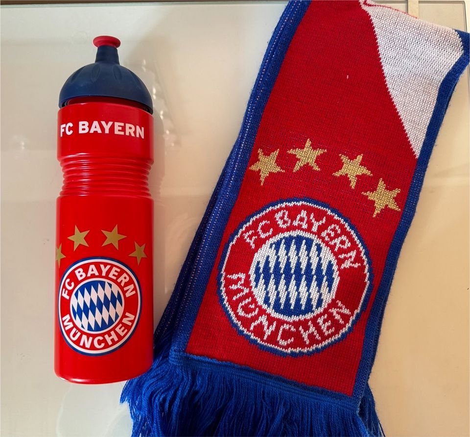 FC Bayern Fanartikel Set - Fanschal und Flasche - Neu in Dornhan