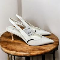 Zara Pumps Damen Slingback offene Schuhe Sandalen Leder Gr. 39 Niedersachsen - Heidenau Vorschau