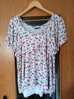 Shirt Damen Größe 46 guter Zustand weiß Schmetterlinge Thüringen - Hermsdorf Vorschau