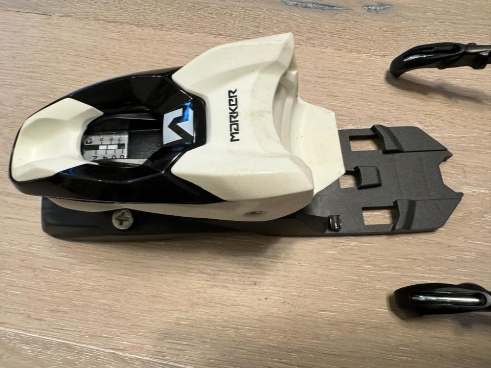 Marker Free 8 Bindung 100mm Extrabreit für Freerider Ski in Bad Homburg