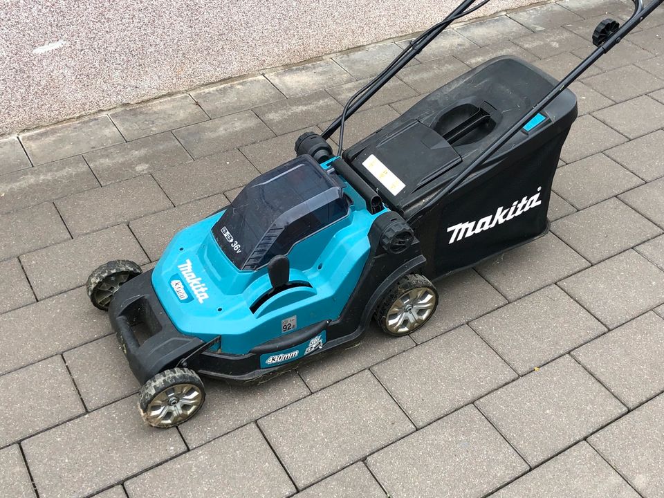 Makita Elektro Rasenmäher mit 2Akku und Ladegerät in Lippstadt