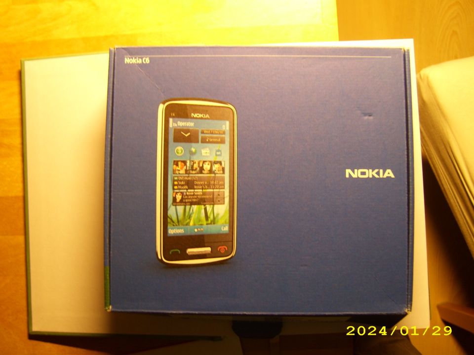 Nokia C6 inkl. Originalzubehör in Plauen