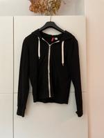 XS 34 schwarze Weste Jacke Sweatshirtjacke H&M Divided Bayern - Wallersdorf Vorschau