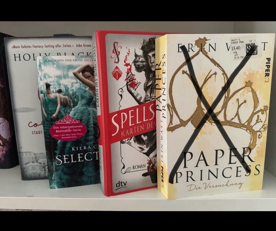 Diverse booktok Bücher | Spellsinger, Holly black, selection in Düsseldorf