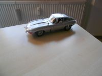 Jaguar E 1961 Burago Maßstab 1:18 Gebraucht Duisburg - Homberg/Ruhrort/Baerl Vorschau