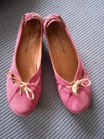 Ballerina Pumps Zyclam Beere Wildleder Airstep 39 Nordrhein-Westfalen - Lüdenscheid Vorschau