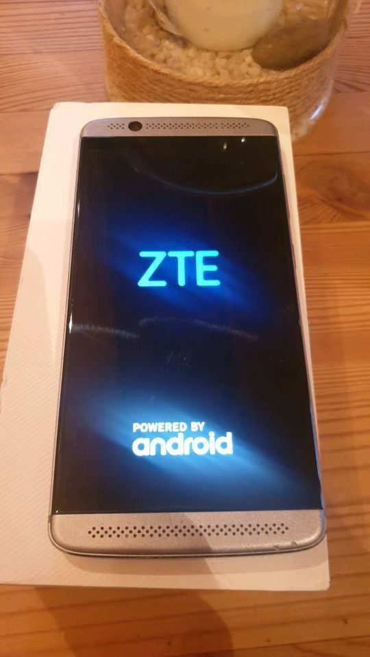 ZTE Axon 7 mini B2017 32 GB in Salzgitter