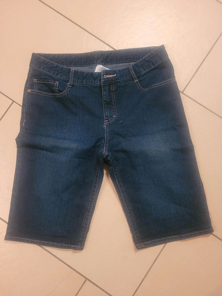 Jeans-Shorts Gr. 40 in Nordwalde