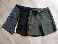 Shorts Gr. 152 von Hummel, Blue Effect je 8€ Nordrhein-Westfalen - Lemgo Vorschau