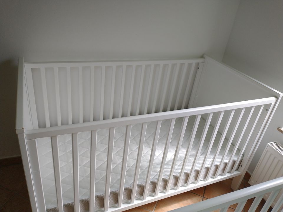 Babybett / Kinderbett (doppelt vorhanden für Zwillinge) in Stuttgart