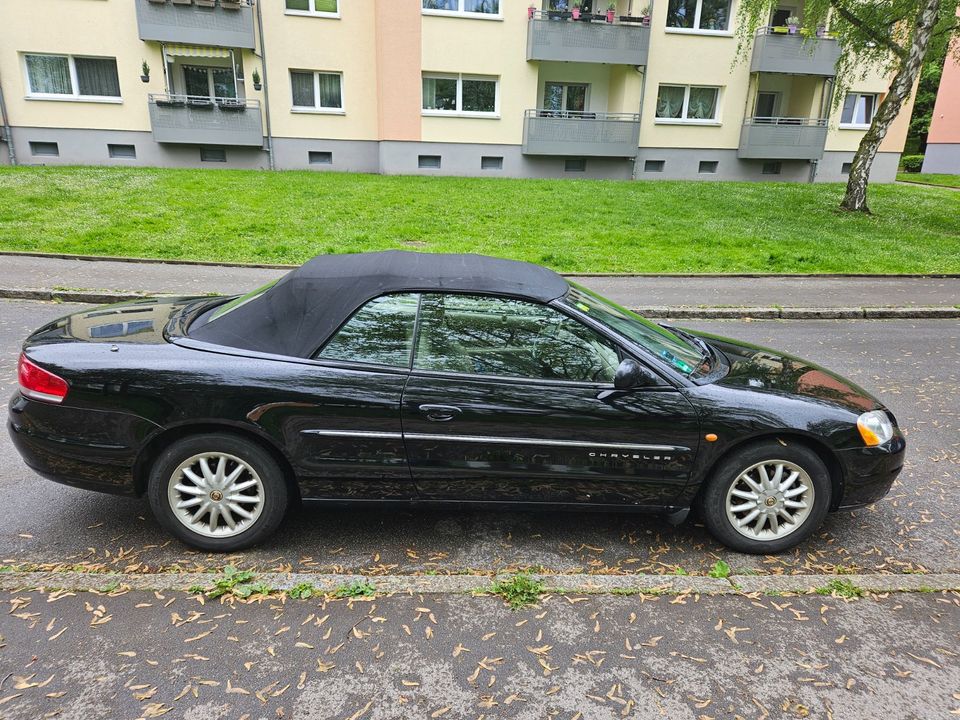 Chrysler Sebring 2,7 Cabrio in Dortmund